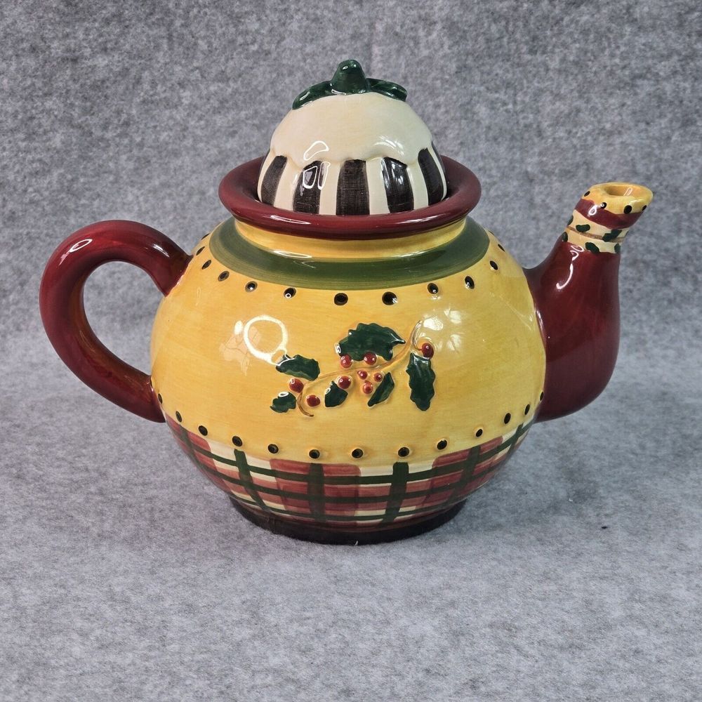 Sakura Debbie Mumm Handpainted Teapot 5in‎ Holly Berry Holiday Plaid Festive Art